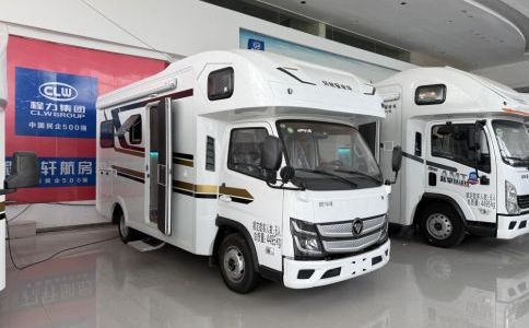 福田欧马可轻卡房车 柴油2.5T自动挡