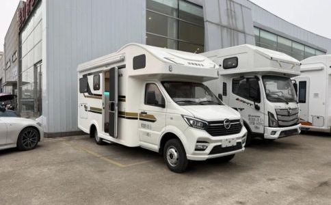 凯马C型房车 13.98万现车一辆