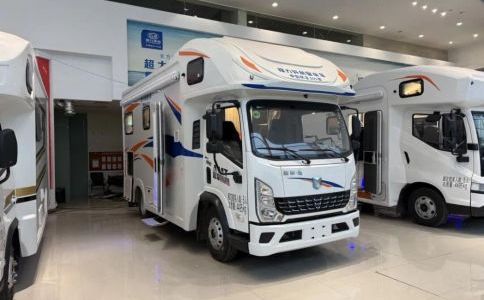 潍柴蓝擎轻卡房车 19.98万现车一辆